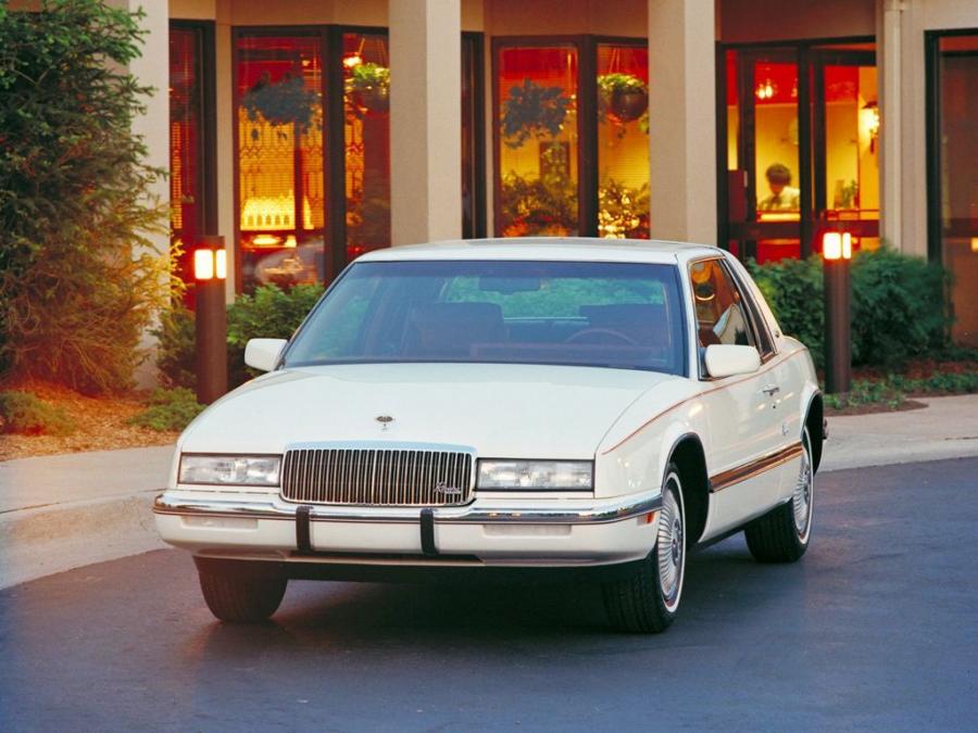  Buick Riviera 1986 года  (фото 7 из 14)